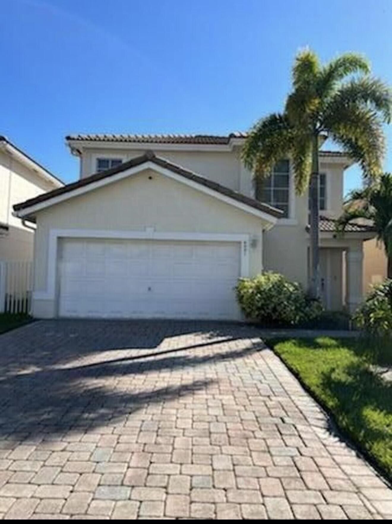 Property Photo:  6021 Adriatic Way  FL 33413 