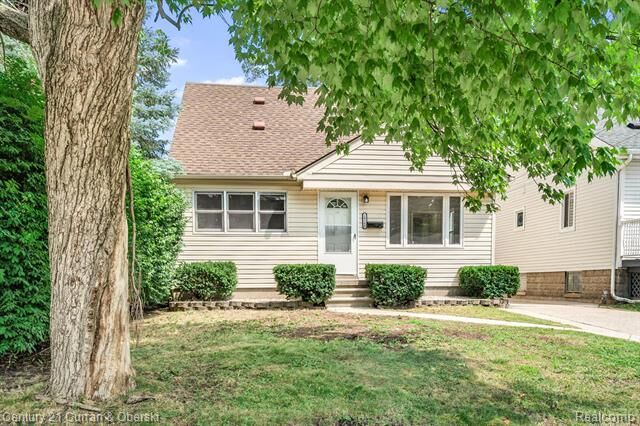 Property Photo: 24160 Oxford Street MI 48124