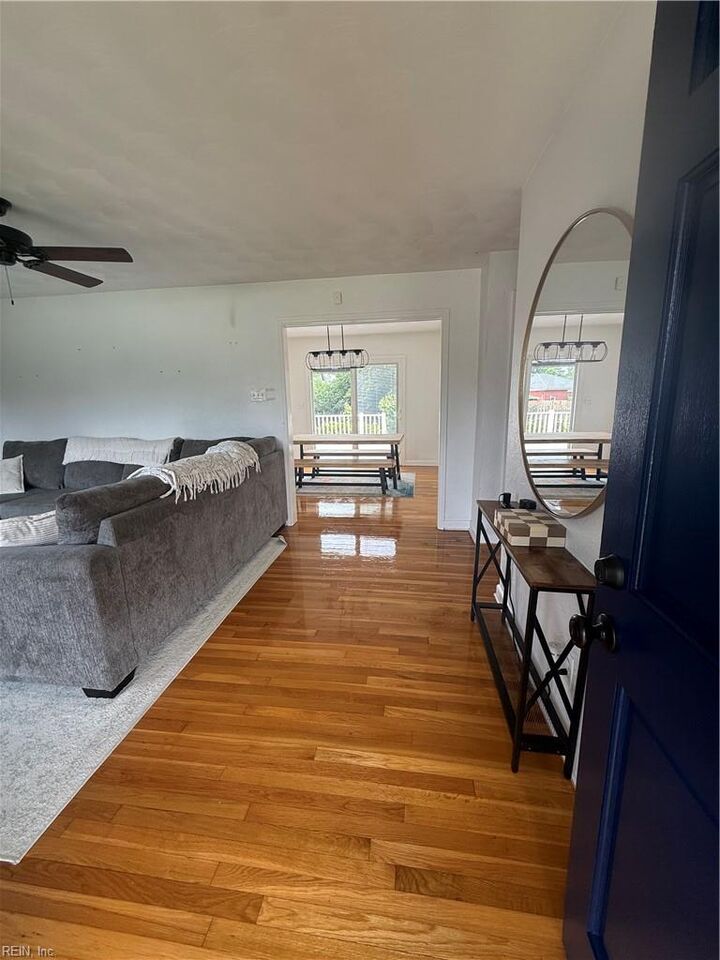 Property Photo: 801 Raymond Ct VA 23464