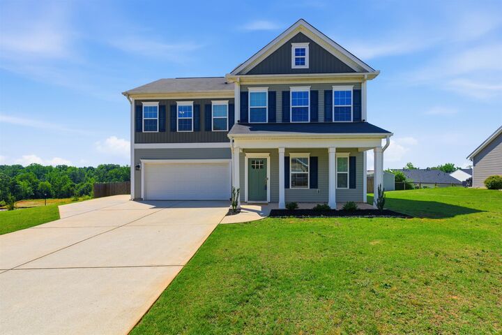 Property Photo: 530 Beechcreek Dr Drive SC 29303
