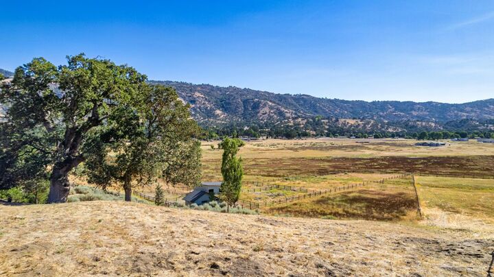 Property Photo:  23700 Dart Drive  CA 93561 