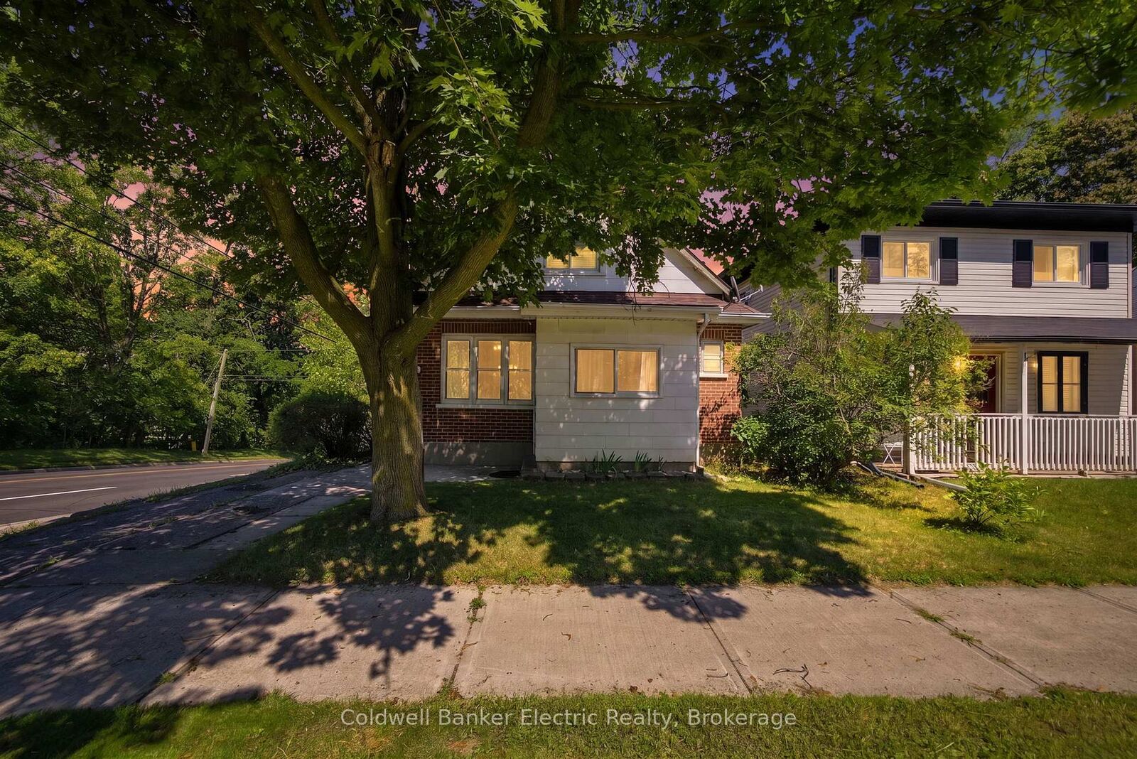 Property Photo:  1228 Kenneth Avenue  ON K9J 5P9 