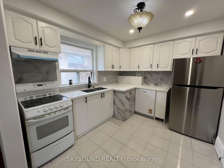 33 Bradstock Road — photo 1