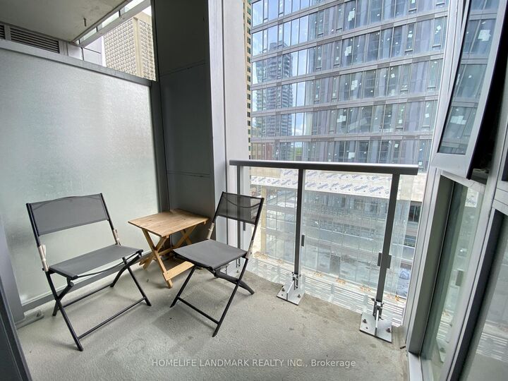 Property Photo:  1 Yorkville Avenue 601  ON M4W 0B1 