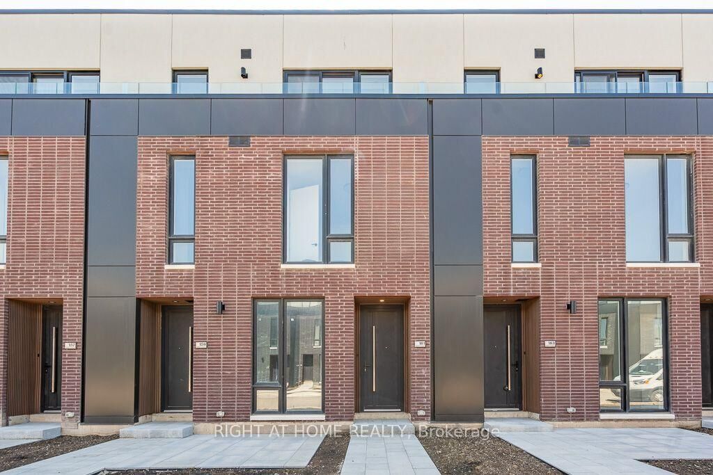 Property Photo:  161 Everett Common  ON L2P 2G2 