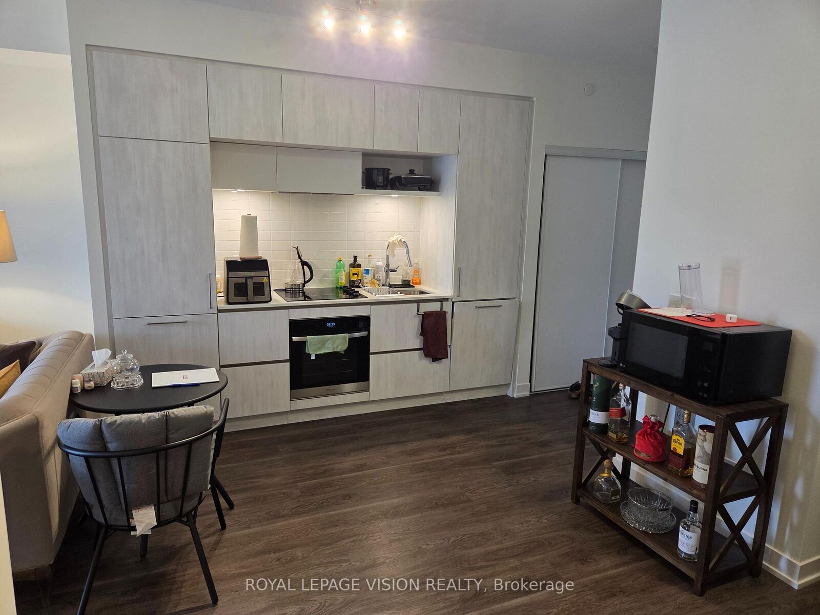 Property Photo: 6 David Eyer Road 217 ON L4S 0N5