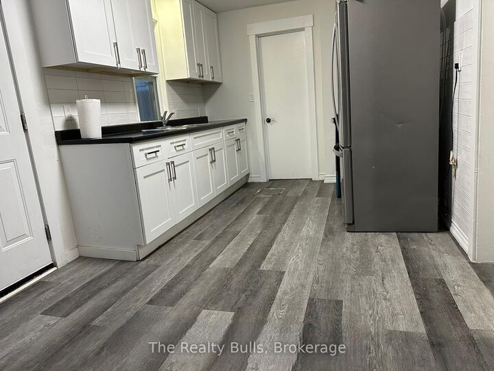 Property Photo:  18 Forks Road E  ON L3B 5K1 