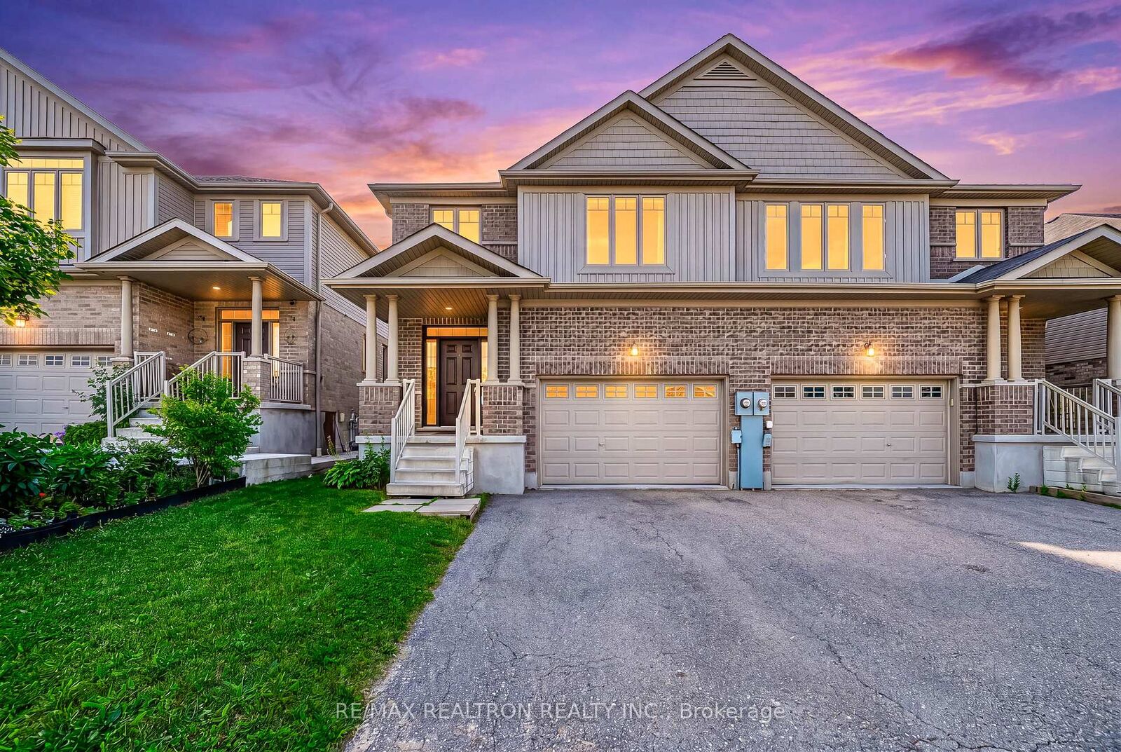 Property Photo:  439 Avens Street  ON N2V 0B6 