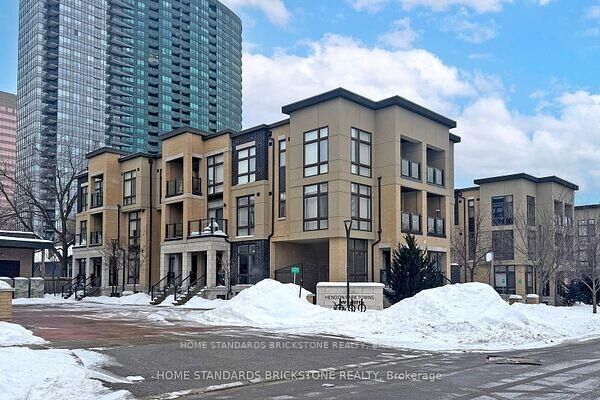 Property Photo: 19 Eldora Avenue 53 ON M2M 0B5