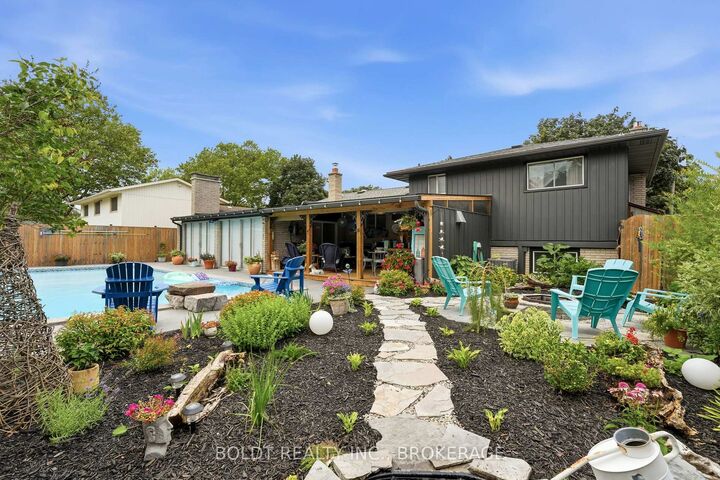 Property Photo: 18 Prince Charles Drive ON L2N 3Y6