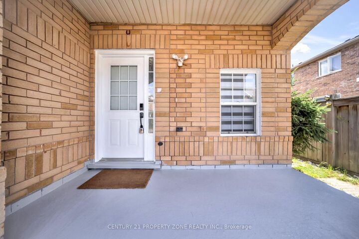 400 Patterson Drive — photo 1