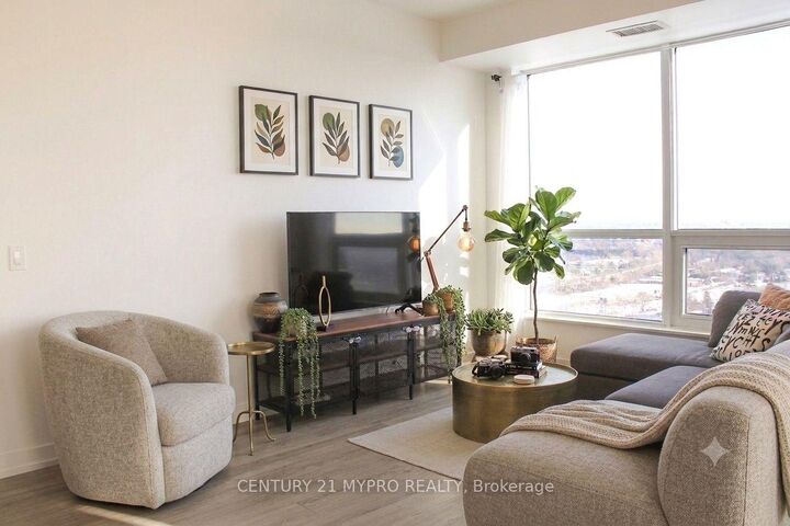 Property Photo:  1 Grandview Avenue 2006  ON L3T 0G7 