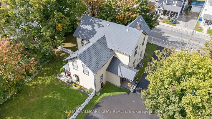 Property Photo: 221 Prospect Street ON L3Y 3T8
