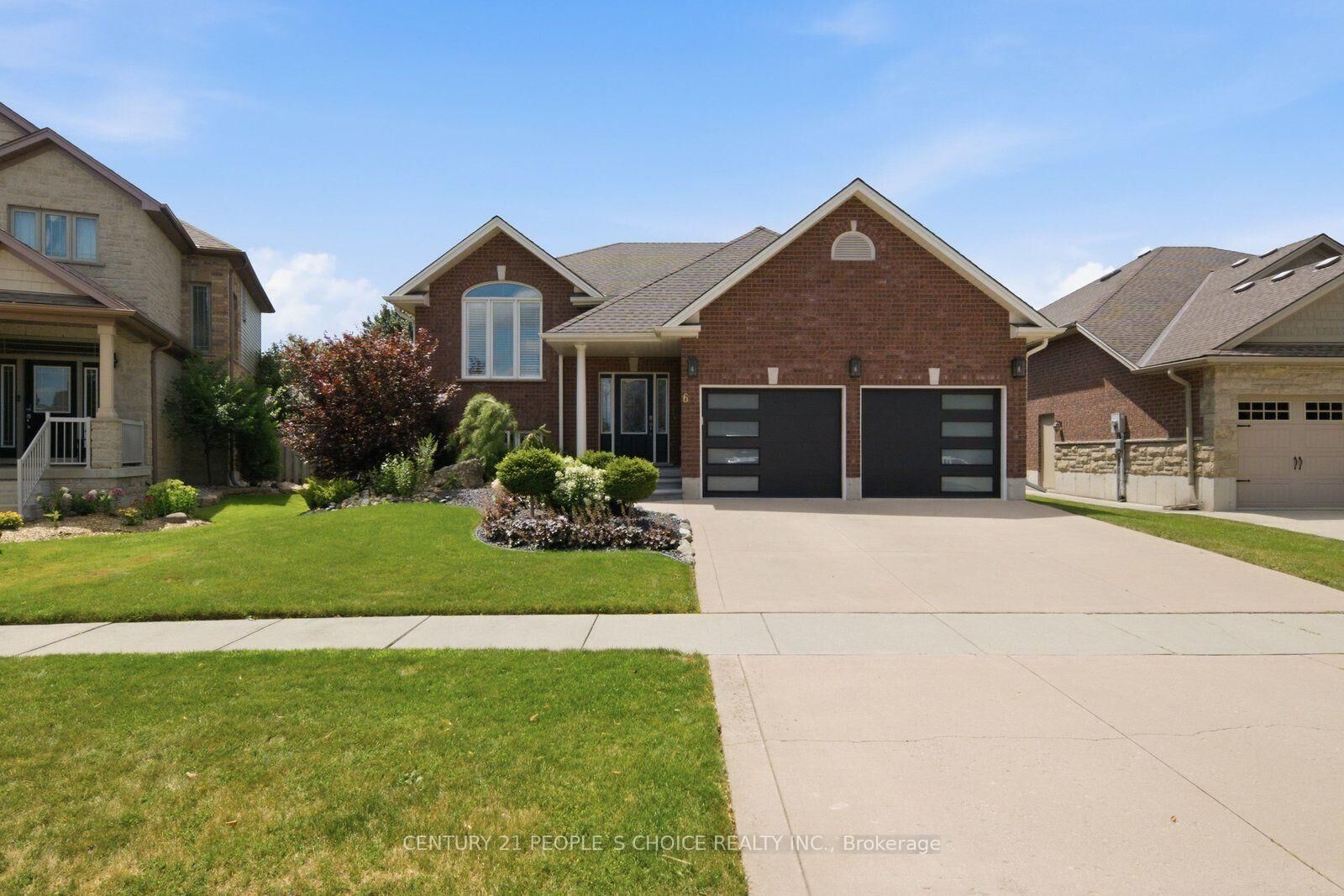 Property Photo:  6 Westview Court  ON N4T 0B8 