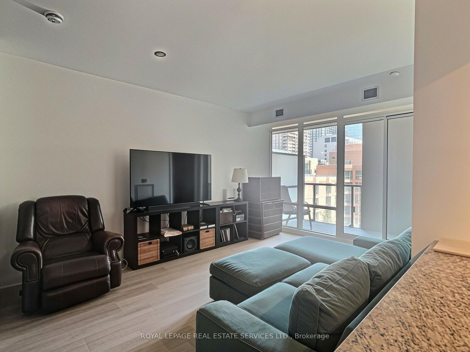Property Photo:  1 Bedford Road 701  ON M5R 2B5 