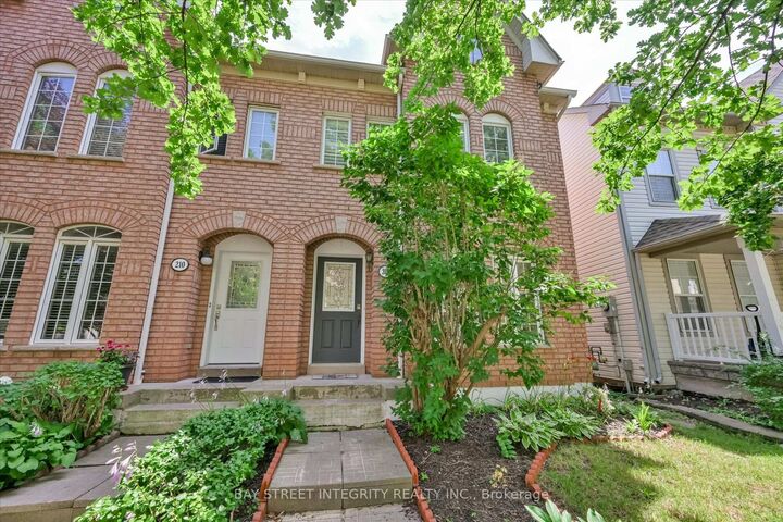 Property Photo:  208 Georgian Drive  ON L6H 6T8 