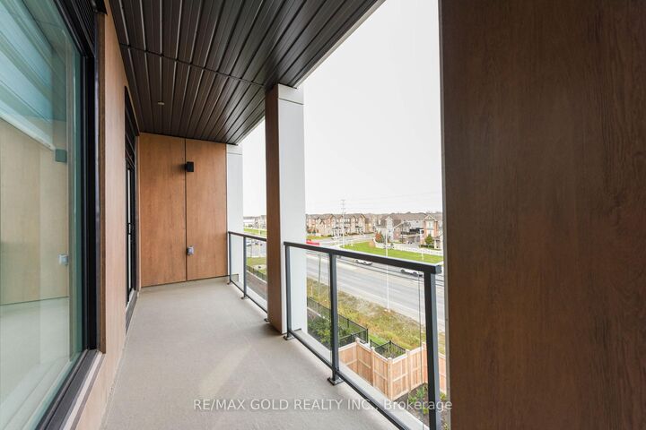 Property Photo:  1440 Clarriage Court 603  ON L9E 1B3 