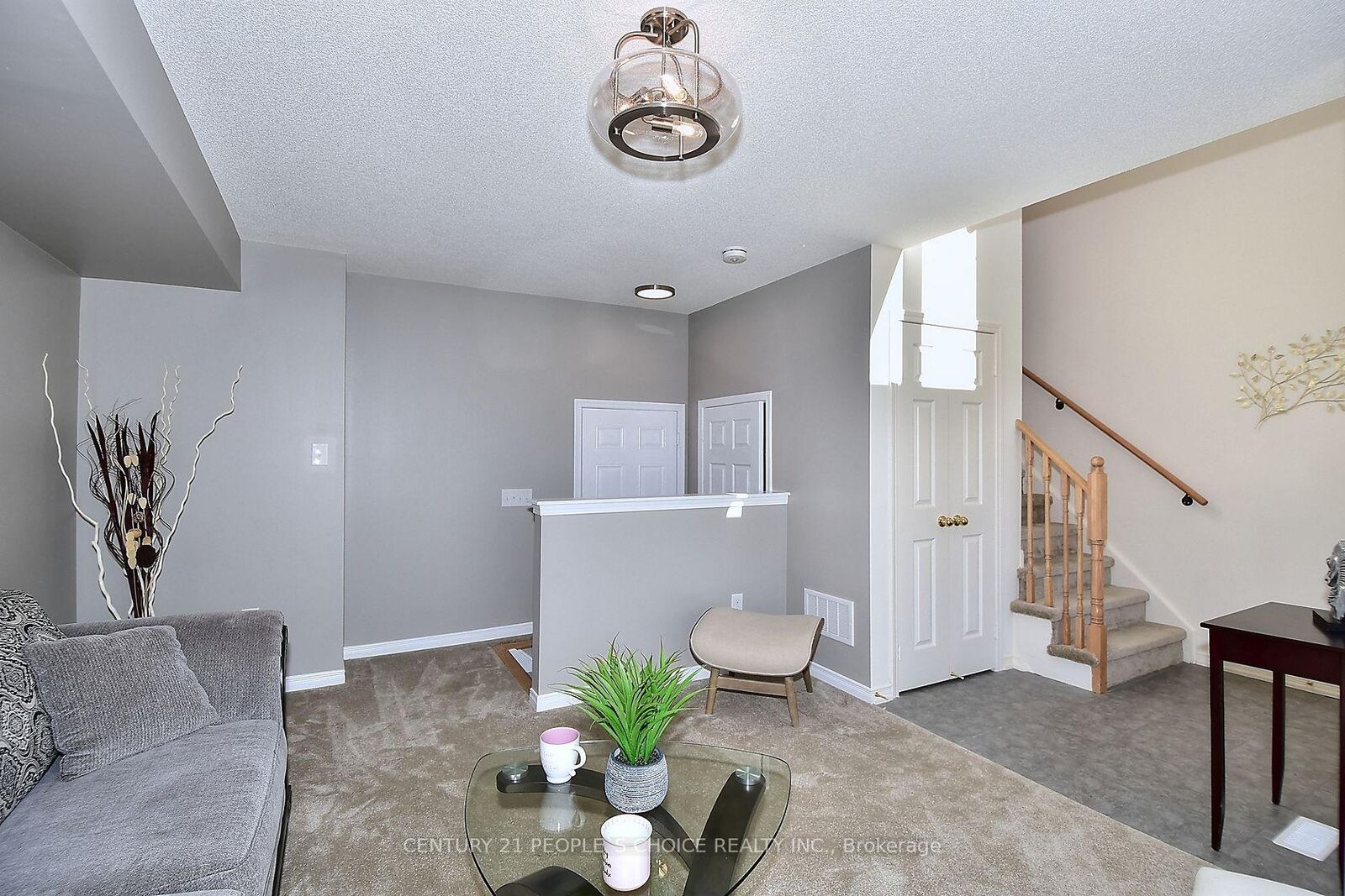 Property Photo: 13 Devineridge Avenue ON L1Z 0T1