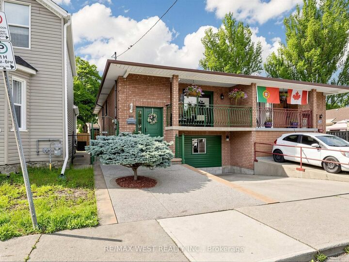 Property Photo: 335 East Avenue N ON L8L 5J6