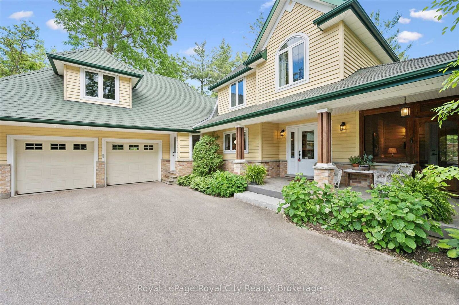 Property Photo: 135 Hume Road ON N0B 2J0