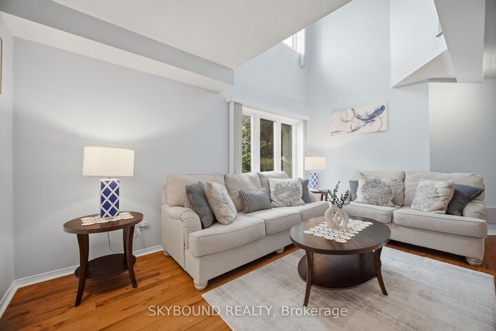 Property Photo: 3906 Zenith Court ON L5N 6Z8