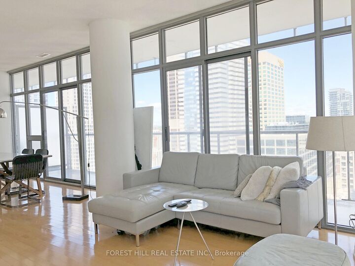 Property Photo:  33 Charles Street E 2511  ON M4Y 1R9 