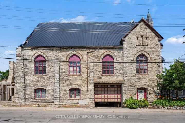 38 Main Street E — photo 1