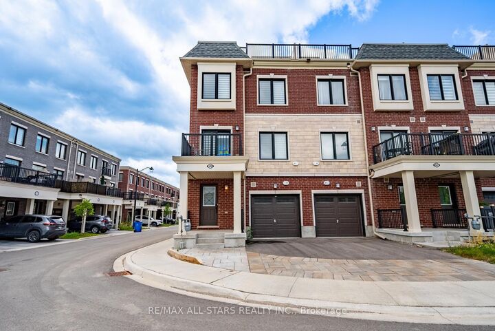 Property Photo: 40 Covington Crescent ON L4A 4W8