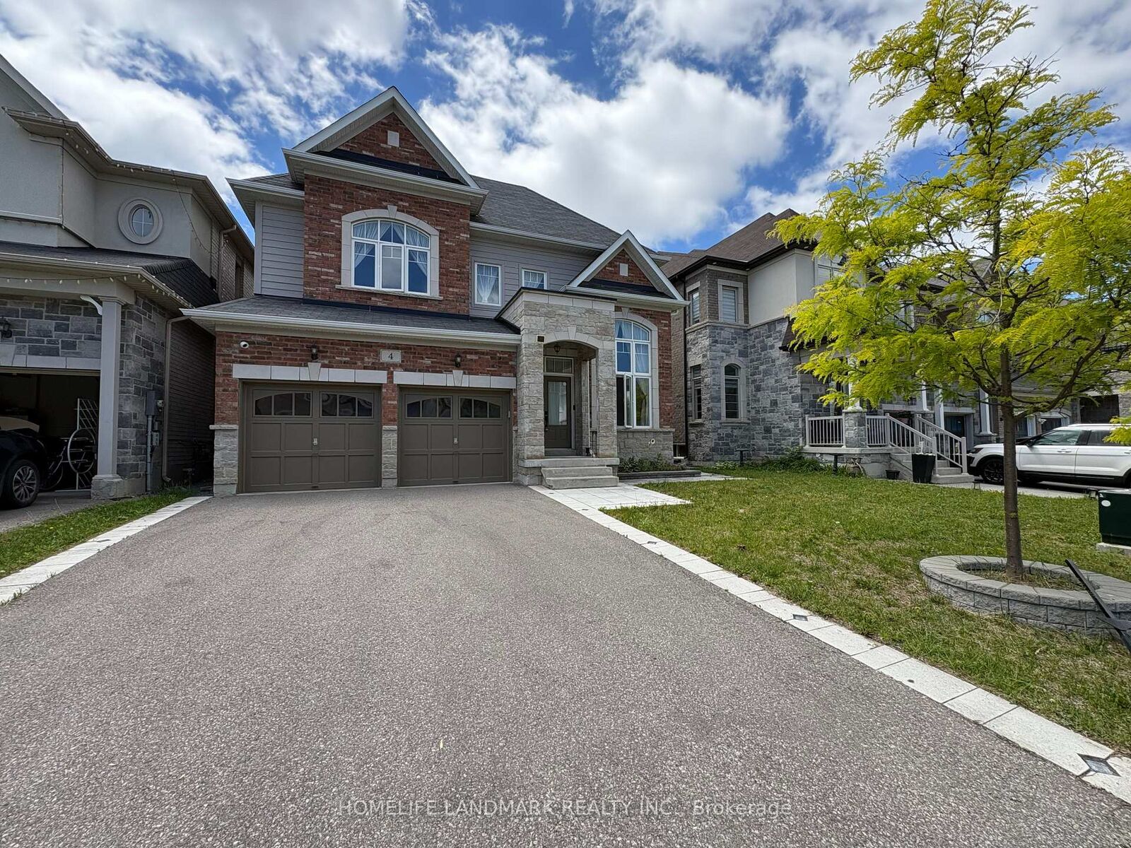 Property Photo: 4 John Weddell Avenue ON L9N 0P4