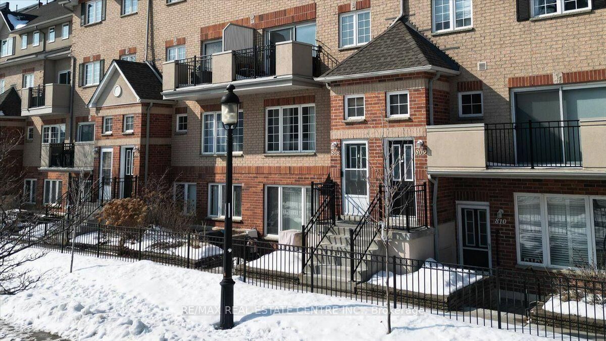 Property Photo: 1400 The Esplanade N/A N 808 ON L1V 6V2
