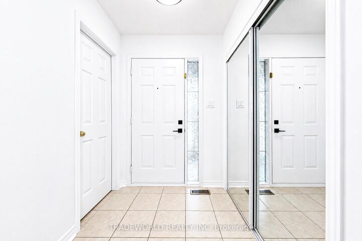 Property Photo:  25 Bassett Avenue  ON L4B 4J9 