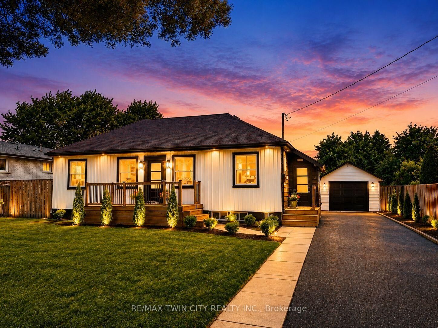 Property Photo: 92 Fairview Drive ON N3R 2W9