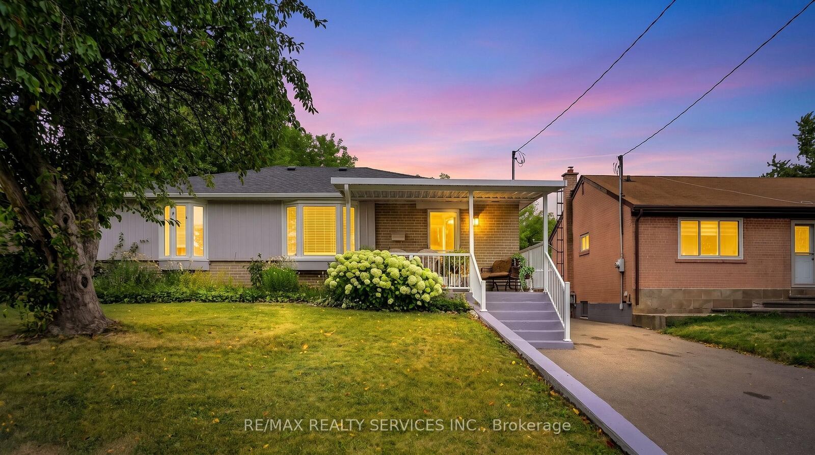 Property Photo:  3287 Michaud Avenue  ON L4T 1P8 