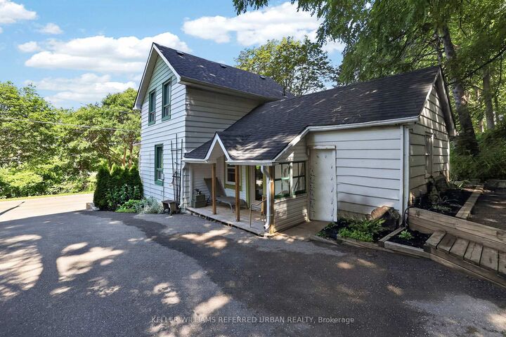 Property Photo:  341 Cotter Street  ON L3Y 3X9 