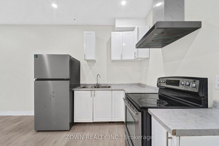 Property Photo: 5866 Valley Way Lower Unit ON L2E 1Y1