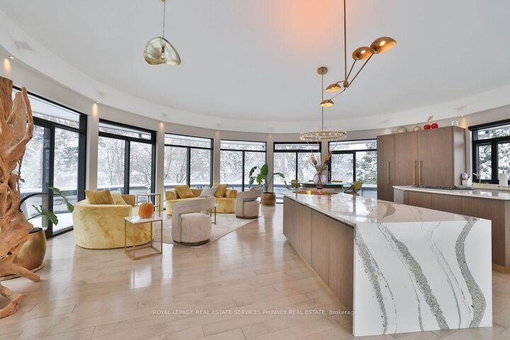 Property Photo:  1352 Nocturne Court  ON L5H 2L8 