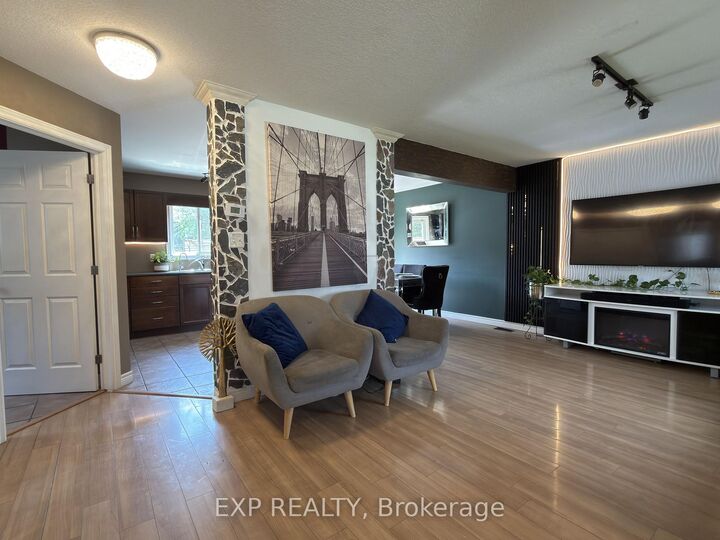 Property Photo: 608 Highview Drive ON N5R 6B4