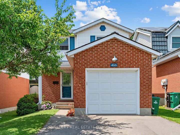 Property Photo:  466 Misty Crescent  ON N2B 3V6 