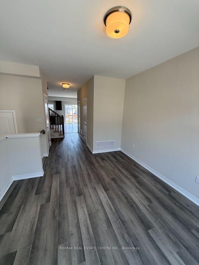Property Photo:  660 Colborne Street W 155  ON N3T 0Y7 