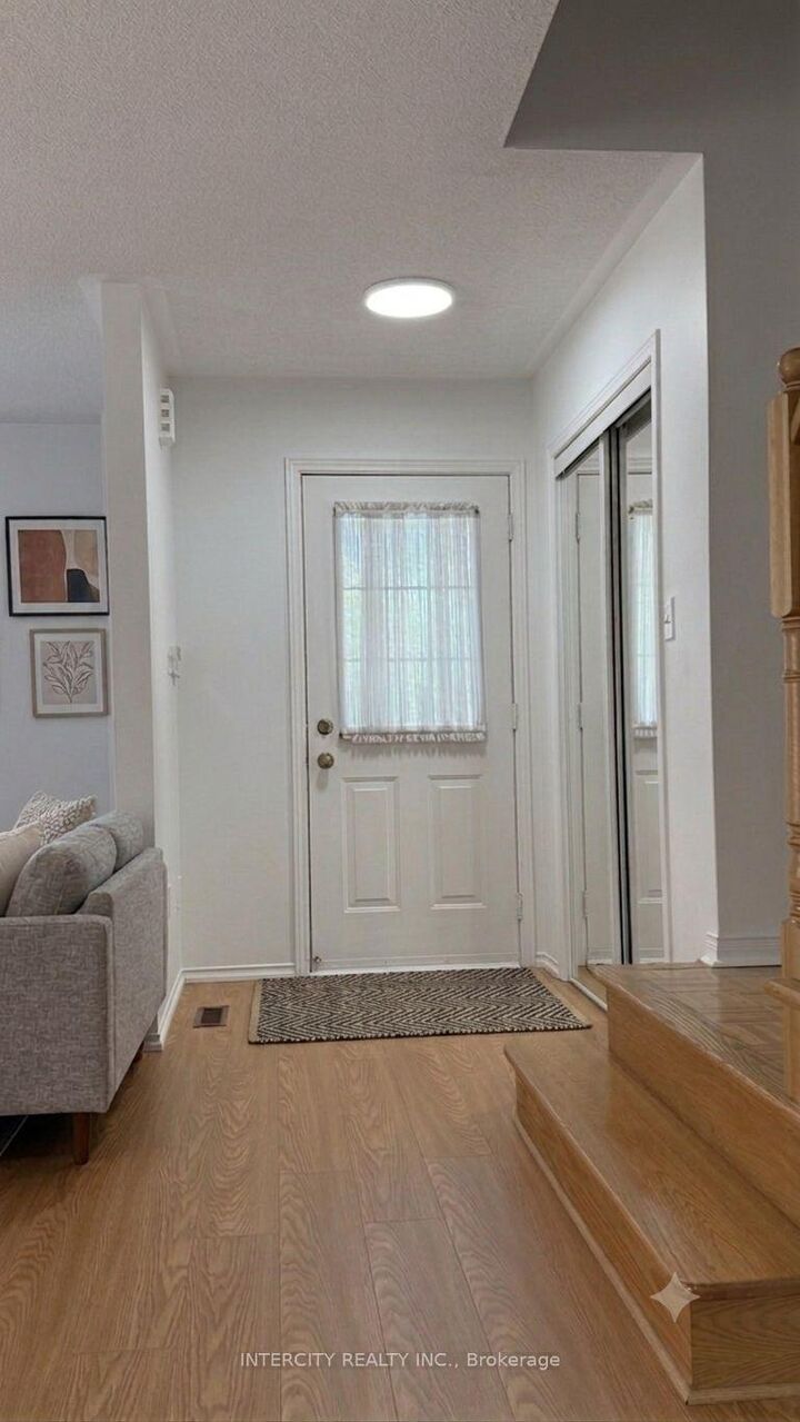 Property Photo: 12 Castle Park Boulevard ON L4H 1M5