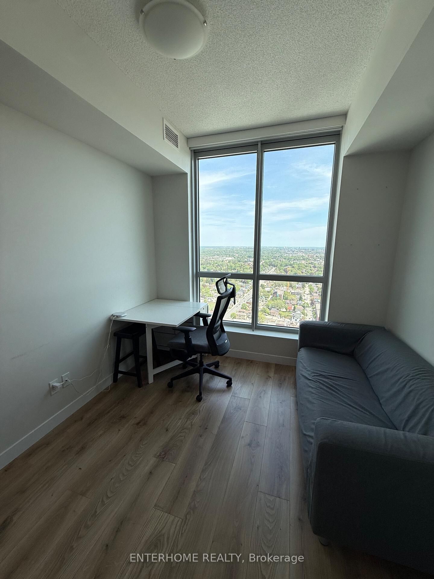 Property Photo:  60 Frederick Street 3401  ON N2H 0C7 