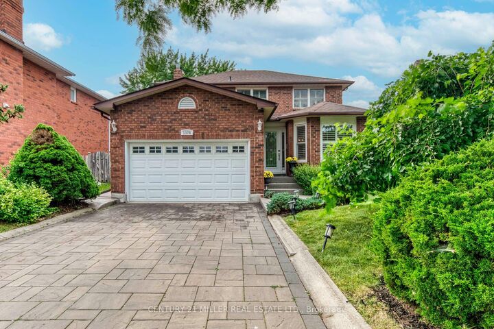 Property Photo: 1379 Bramblewood Green N/A ON L6M 2R6