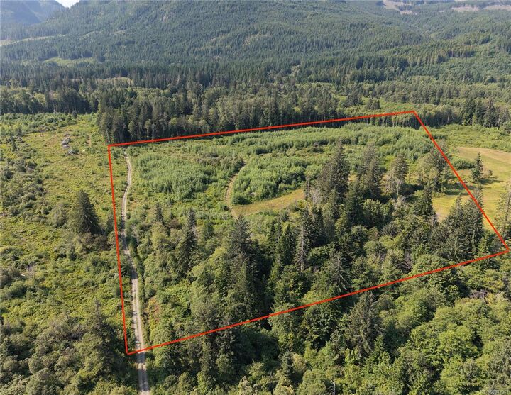 Property Photo:  1845 Stowe Creek Rd  BC V0P 1R0 