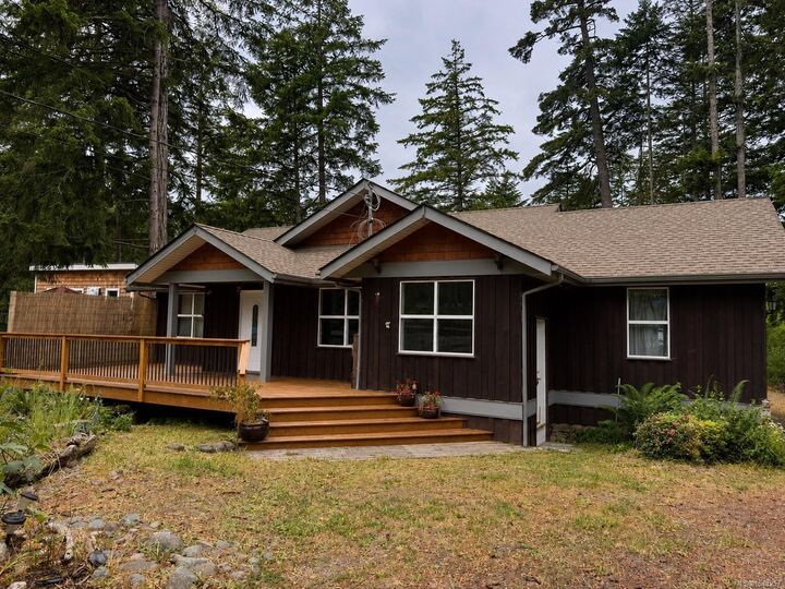 685 Rollo Rd — photo 1