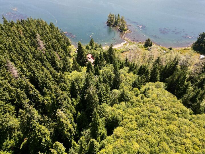 Property Photo: 245 Quatsino Rd BC V0N 2V0