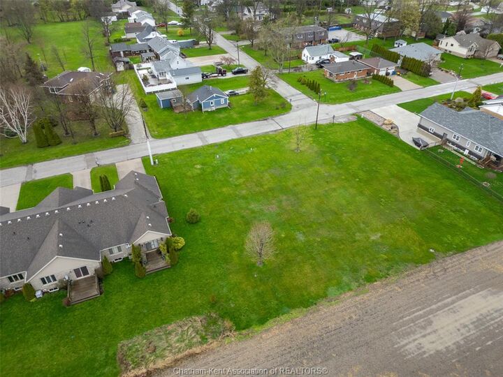 Property Photo:  5 Myrtle Street  ON N0P 2C0 