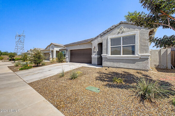 Property Photo:  3328 W Seaver Avenue  AZ 85120 