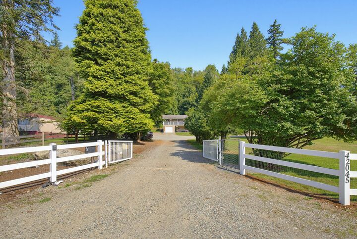 Property Photo: 42045 Husband Road BC V0M 1G0
