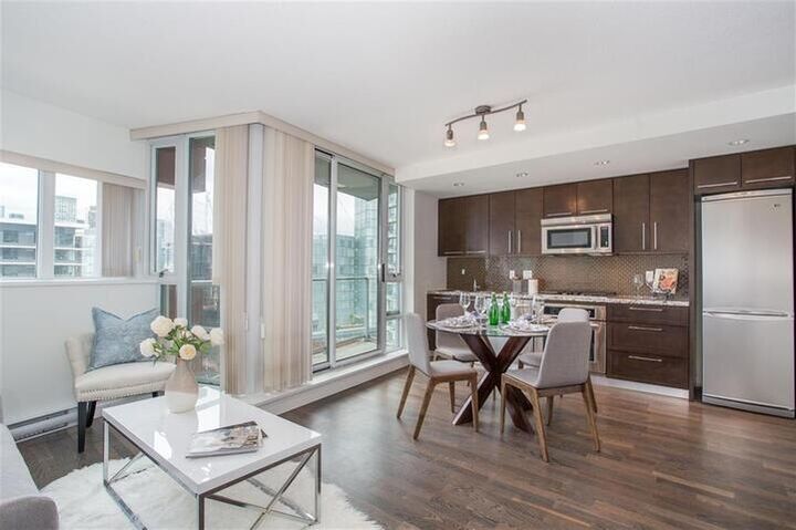 Property Photo:  918 Cooperage Way 2301  BC V6B 0A7 