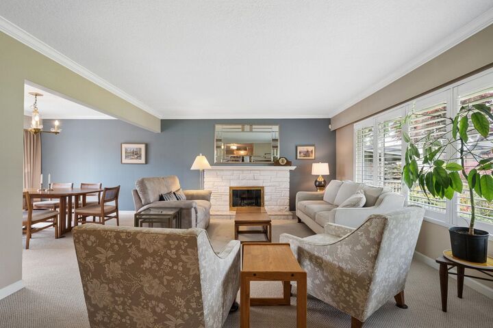 Property Photo: 66 Courtney Crescent BC V3L 4M2
